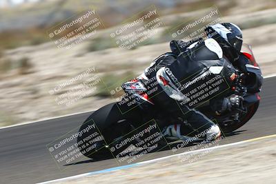 media/Sep-21-2025-TrackDaz (Sun) [[277c75b276]]/A Group/12pm (Turn 2)/